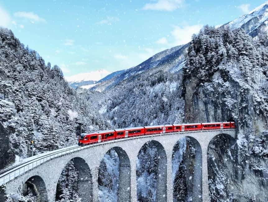 From Milan: Lake Como and Bernina Train Day Trip - Lecco on Lake Como: what you get in about an hour