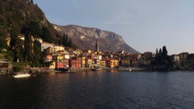 From Milan: Lake Como Walking Tour and Cruise - Walking Como with a guide: what to look for on foot