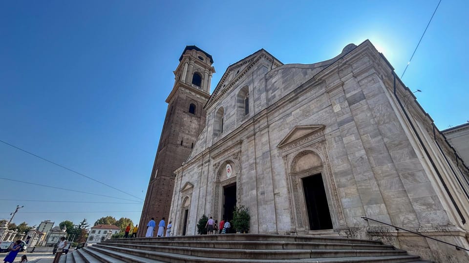 From Milan: Turin & Genoa Full Day Tour - Genoa Old Town and Piazza De Ferrari: classic sights with real street texture