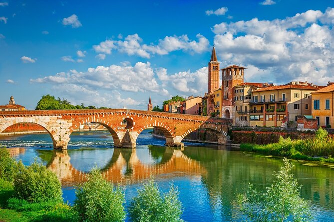 From Milan: Verona, Sirmione and Lake Garda Tour with Boat Cruise - Lake Garda boat cruise: the “private” part and the weather part