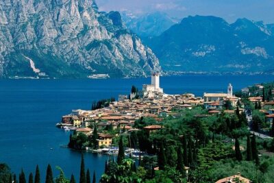 Full-Day Luxury Touch Lake Como Private Guided Tour - Meeting Como: medieval streets, the Cathedral, and quick orientation