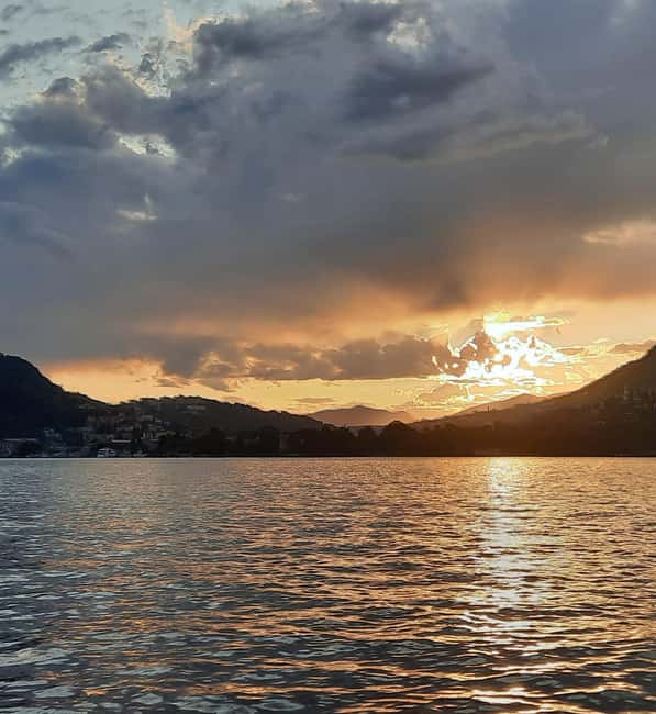 Grand Tour, on luxury speedboat at Lake Como - Lunch potential and the on-board aperitif reality