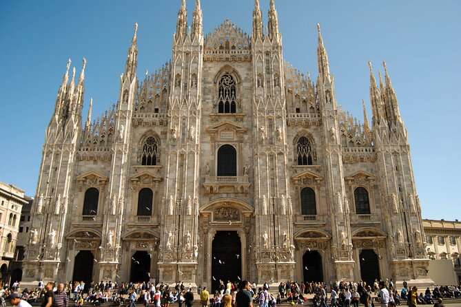 Highlights of Milano Private Walking Tour: Duomo, Castle & Gelato - Duomo stop: Liberty’s statue and the Madonnina
