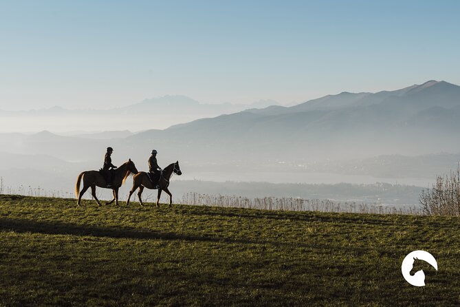 Horseback riding for experts between the lake and the mountains - How the Riding Time Is Structured (And Why Experts Will Enjoy It)