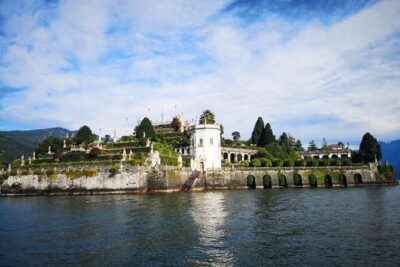 Isola Bella's palace and gardens with a private local guide - From the boat to the viewpoints: getting to the good angles