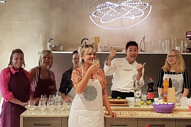Italian Cocktail + Art of Making Pasta Cooking Class In Unique Milan Location - The small-group setup: why 9 people changes everything
