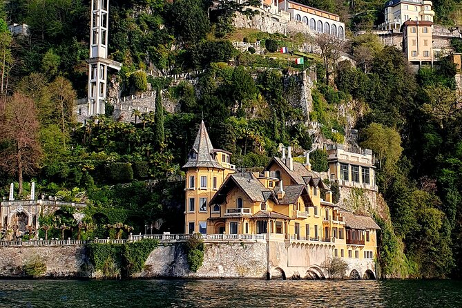 Lake Como: 2 Hours Boat Rent Without License - On-board comfort: canopy shade, sun time, and picnic energy