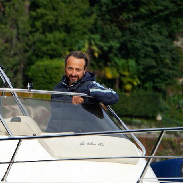 Lake Como: Dreamer Private Tour 1 hour Eolo boat - The captain’s job: villa and hotel spotting with real context