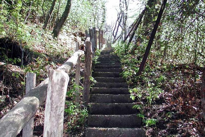 Lake Como Rebels: Adventure day in Spina Verde Regional Park - WW1 remnants in Spina Verde: foxholes, fortresses, and what you can spot