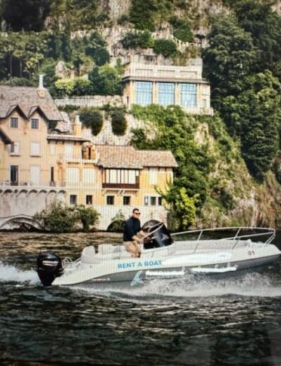 Lake Como: Self-Drive Boat Rental - Taking the wheel: what self-drive boating feels like