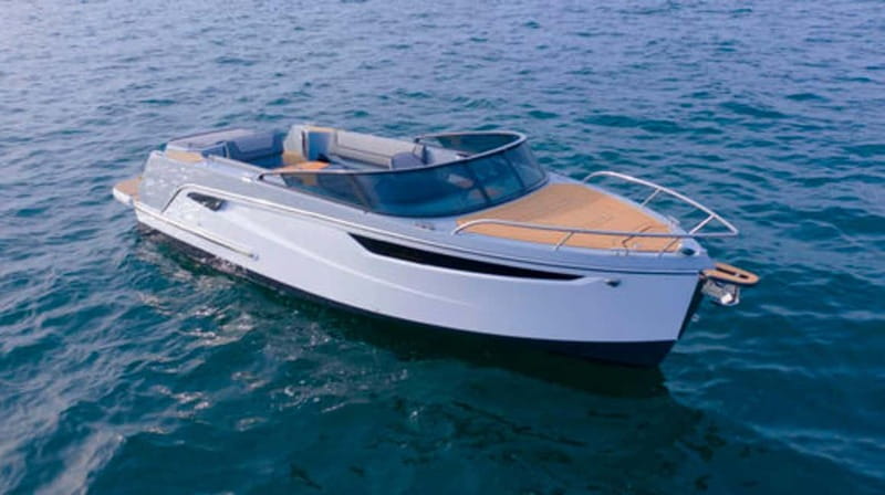 Lake Como: Shared Group or Private Boat Tour - Your 3-hour itinerary: villas first, then waterfall and swims