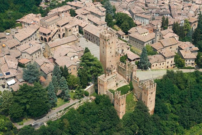 Medieval villages & Cremona Stradivari's town, tour from Milan - Why Cremona and Medieval Castle Towns Work So Well Together