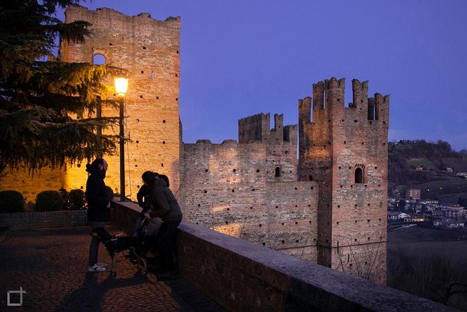 Medieval villages & Cremona Stradivari's town, tour from Milan - Food and Wine Sampling: Why It’s More Than a Quick Stop