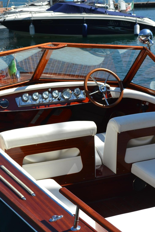 Menaggio: Villas of Central Lake Como Private Boat Tour - Key things that make this tour worth your money