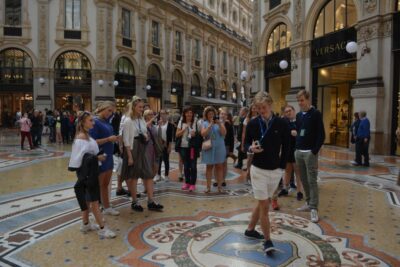 Milan: 2.5-Hour City Tour by Tram - Starting at Piazza Cadorna and the Needle-and-Thread Monument