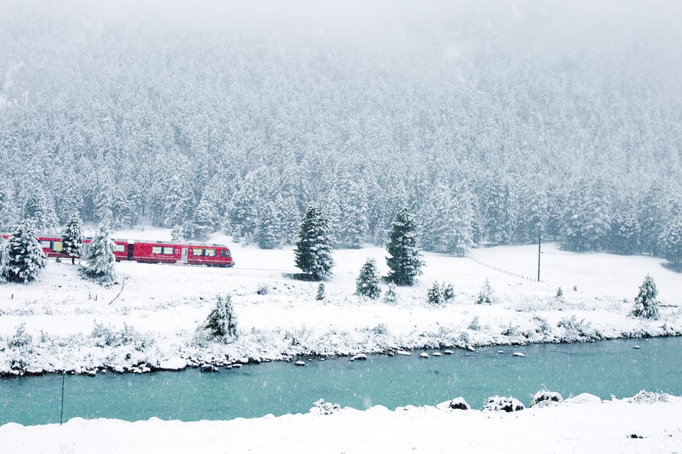 Milan: Bernina and Glacier Train Tickets & Sankt Moritz Tour - Bergün, Preda, and the descent toward Chur or Thusis