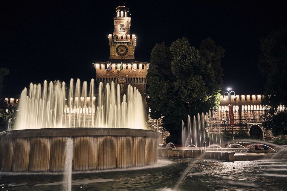 Milan by Night 2-Hour Walking Tour - Guides, group size, and hearing clearly on a night walk