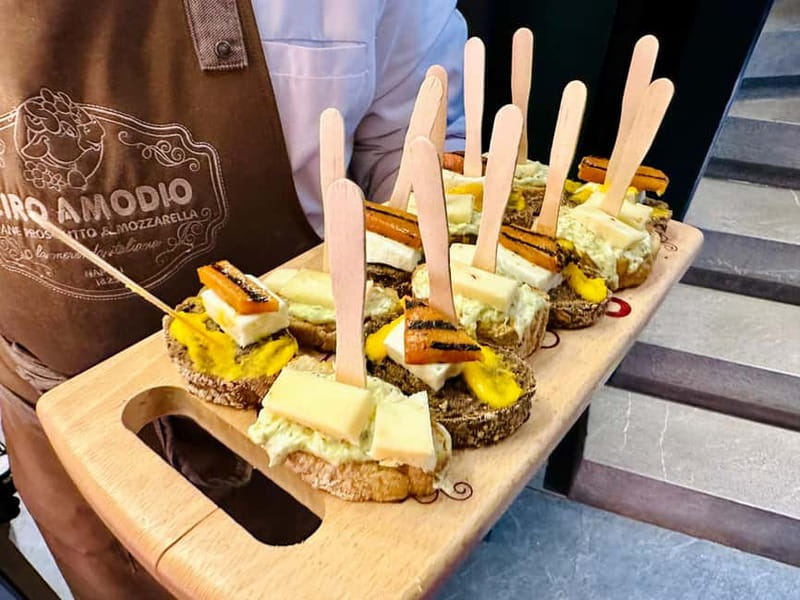 Milan: Delicious Food Tour and City Center Sightseeing - Roman Circus Views Plus Modern Art Moments: L.O.V.E. and the Finger