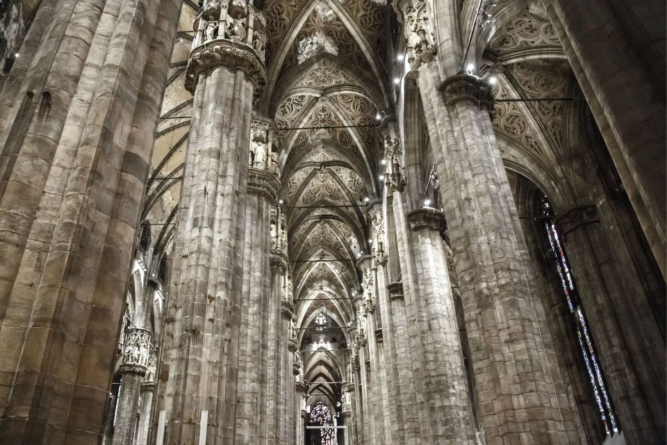 Milan: Duomo Rooftop and Cathedral Guided Tour with Tickets - Museum Time and the San Gottardo Stop: Pick Your Pace After the Main Tour