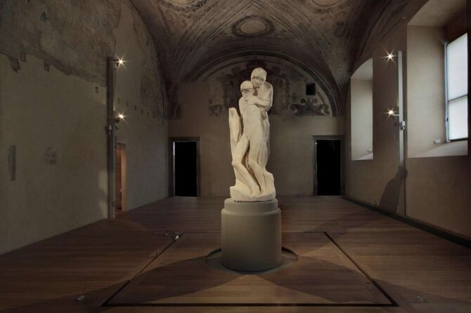 Milan Duomo, Sforza Castle and Pieta Guided Tour with Tickets - Entering the Duomo: Fast Access and What to Notice