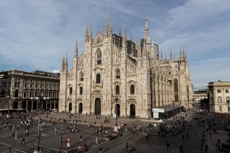 Milan: Duomo, Sforza Castle, and Pieta Guided Tour - Skip-the-Line Duomo Entry: Timed Tickets and a Realistic Pace