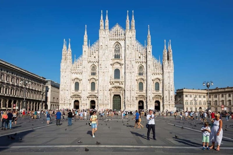 Milan: Duomo Tour with Priority Entry & Rooftop Access - Inside the Cathedral: Gothic Details You’ll Actually Notice