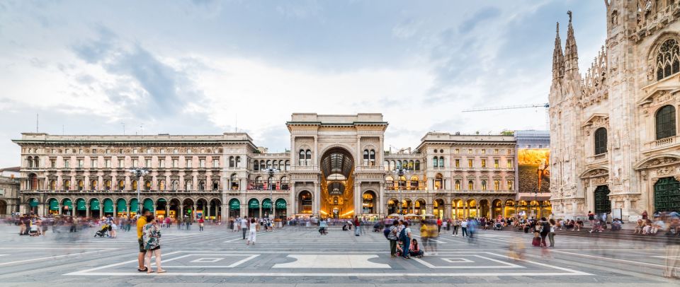 Milan: Duomo with Rooftop Private Tour, Food, & Wine Tasting - Key moments that make this tour worth it