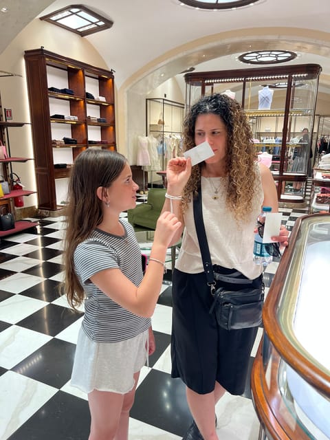 Milan: Exclusive Private Fashion Tour - Golden Quadrilateral finish on Via della Spiga: modern shopping under old style rules