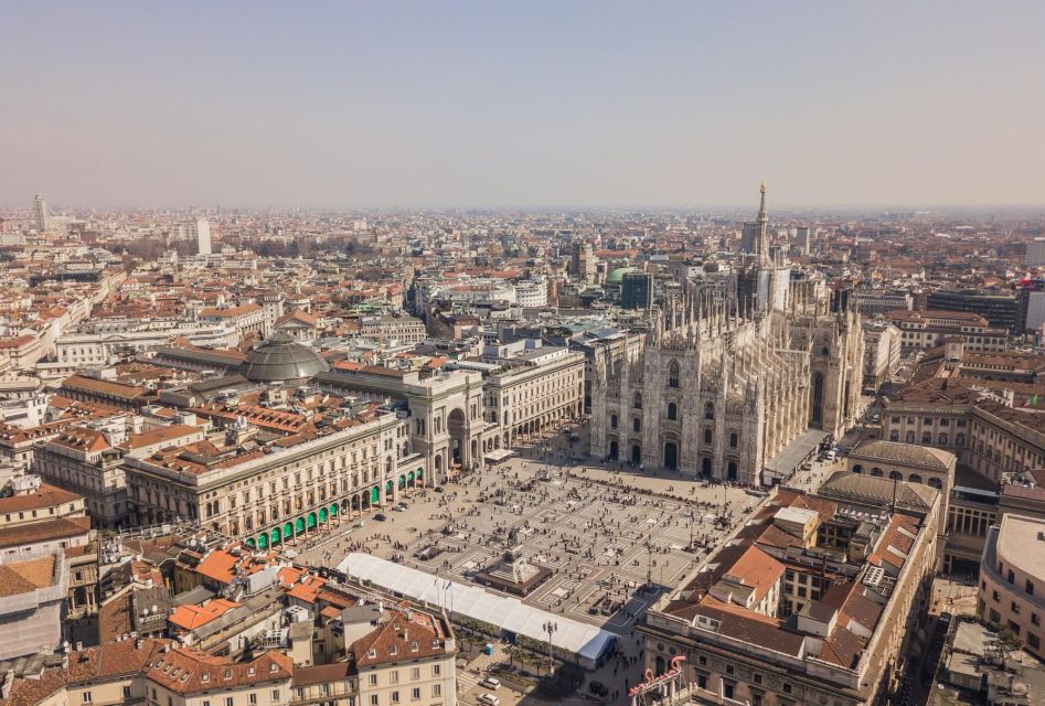 Milan: Express Walk with a Local in 90 minutes - Small group pace: good for clarity, not for marathon touring