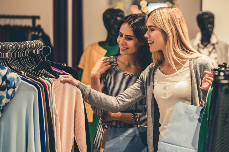 Milan Fashion, Art and Design Private Walking Tour - Price and value: $202.33 for 2 hours in the luxury district