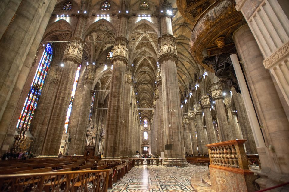 Milan: Fast-Track Milan Cathedral and Terraces Guided Tour - Pacing, Headsets, and Common Small Problems to Expect