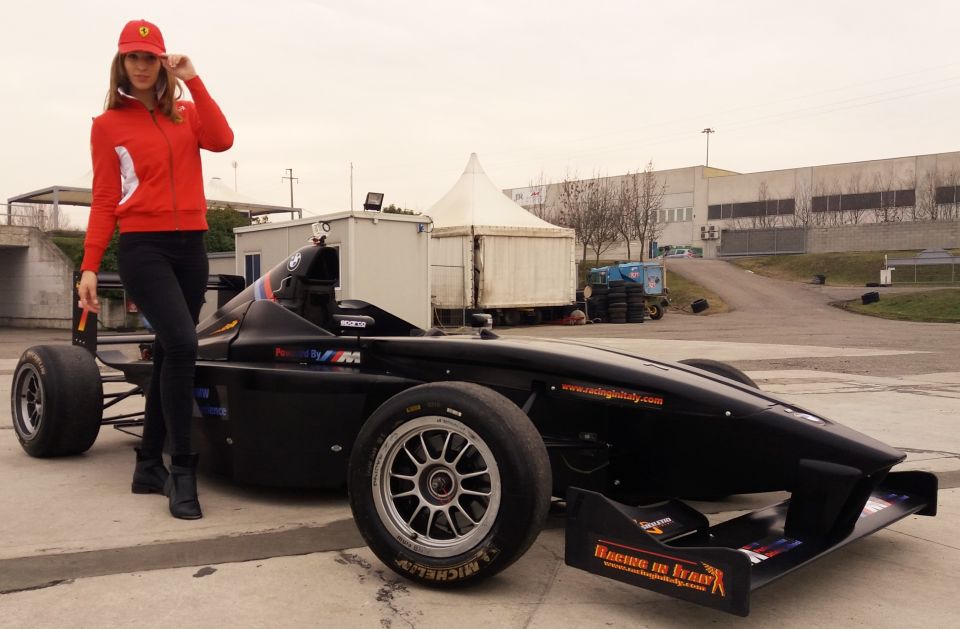 Milan: Formula BMW & Ferrari Race Course Driving Experience - Practical comfort and logistics you’ll want to plan for