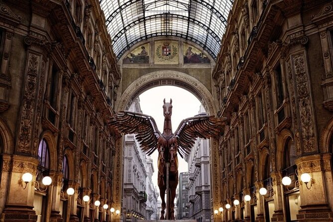Milan Highlights And Hidden Gems Private Walking Tour - Start at Piazza dei Mercanti: A smart base for your Milan walk