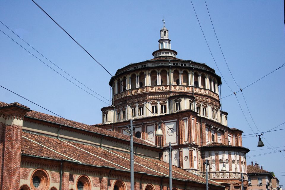Milan: Leonardo da Vinci Life Walking Tour - Meeting spot and how to time your start