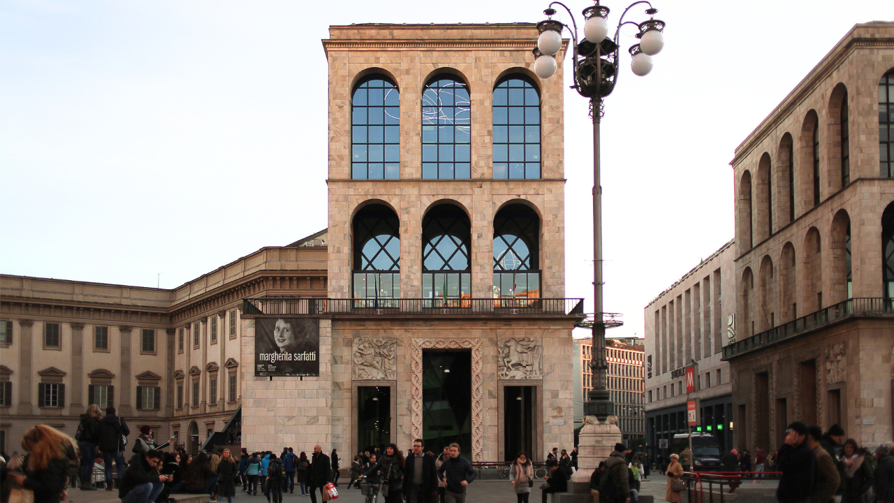 Milan: Museum of the 900 Entry Ticket with Audio Guide - Museo del Novecento from Piazza del Duomo: what you really get