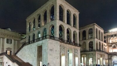 Milan: Museum of the 900 Entry Ticket with Audio Guide - Getting in: e-tickets on your phone and a 2-hour reality check
