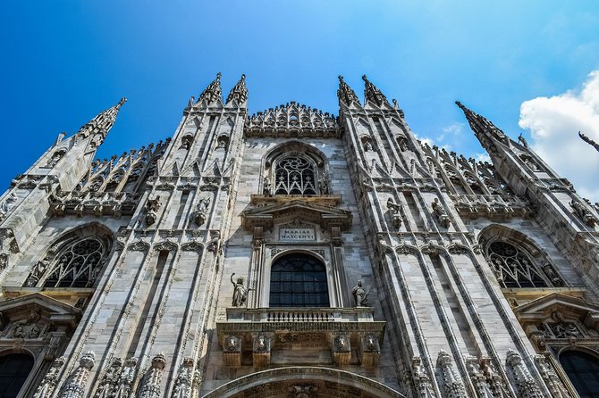 Milan Must-See Sites Guided Tour with Skip-the Line Tickets to Duomo & Cathedral - Galleria Vittorio Emanuele II: look up, then look closer