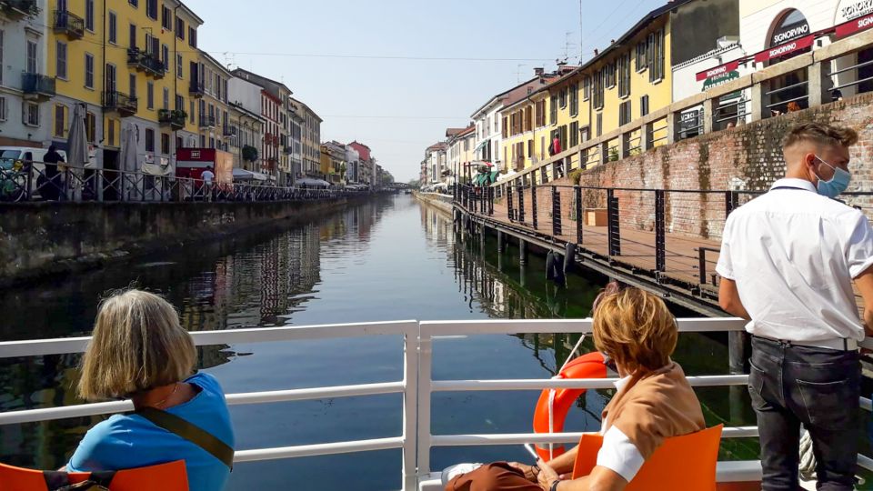 Milan: Navigli District Canal Boat Tour with Aperitivo - Darsena di Milano Photo Stop and Naviglio Pavese Views