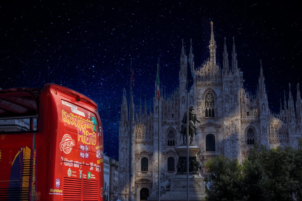Milan: Night Tour by Bus - Teatro alla Scala and Brera: opera and art in passing