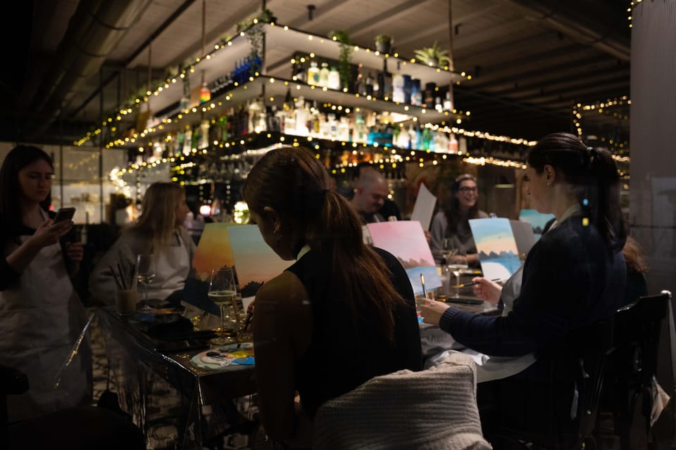 Milan: Paint 'n Sip Class - Should you book this Paint ’n Sip class in Milan?