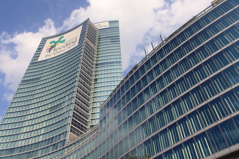 Milan: Piazza Gae Aulenti and Pelli Tower Walking Tour - Price and Value: Is $120.08 Worth It?