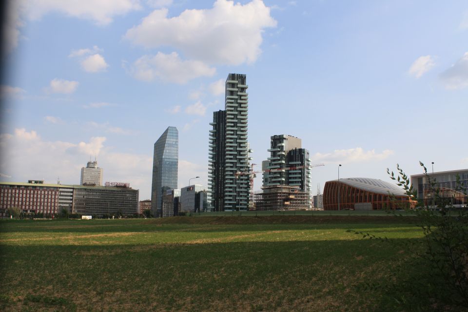 Milan: Piazza Gae Aulenti and Pelli Tower Walking Tour - Who This Tour Fits Best