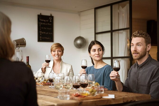 Milan Private 3-Hour Tour with Duomo, Food & Wine Tasting - Highlights worth booking for
