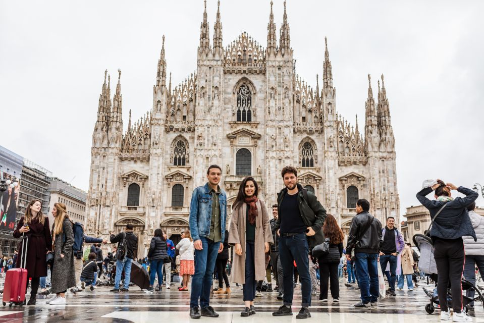 Milan: Private and Personalized Highlights Tour - Meeting at Piazza Mercanti: where your Milan walk starts