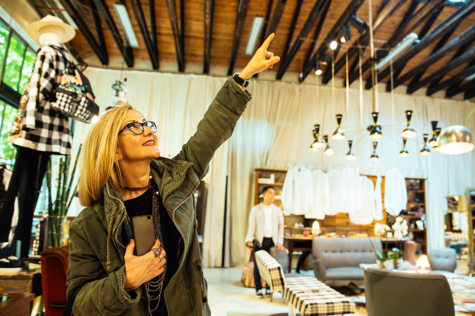 Milan: Private Fashion Tour - Roberta e Basta: art, design objects, and vintage furniture that feels fashion-adjacent