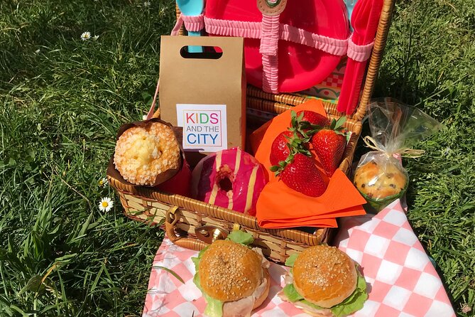 Milan Private Fun Tour for Kids - Lunch included: one break that keeps the day from unraveling