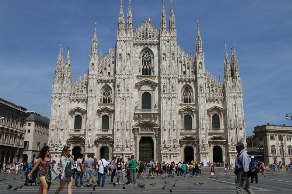 Milan: Private Sightseeing & Shopping Tour with a Local - A local rhythm that saves your first-day stress