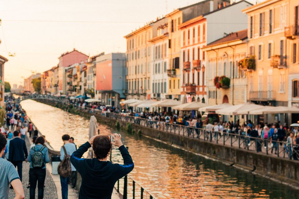 Milan: Private Tour with Drinks & Bites in Centro Storico - Should you book this Milan private drinks-and-bites tour?