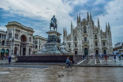 Milan Private Walking Tour with a Local - Starting by Leonardo da Vinci Near Piazza della Scala