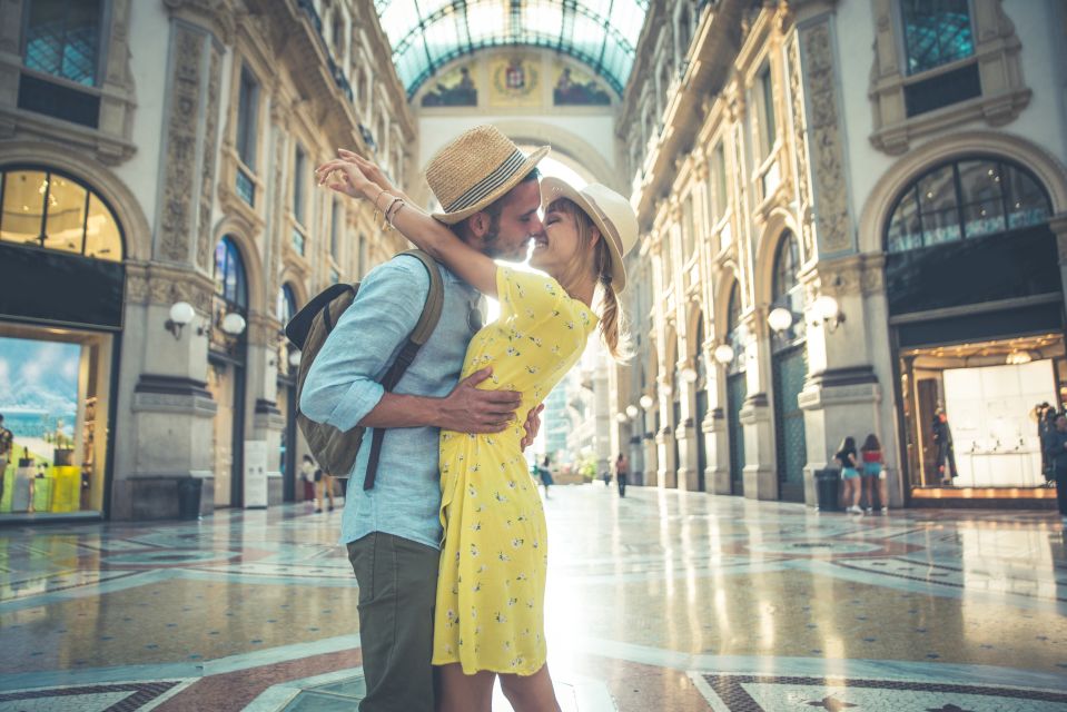 Milan: Romantic photoshoot for Couples - How the 45–60 minute shoot works (private, guided, not stiff)